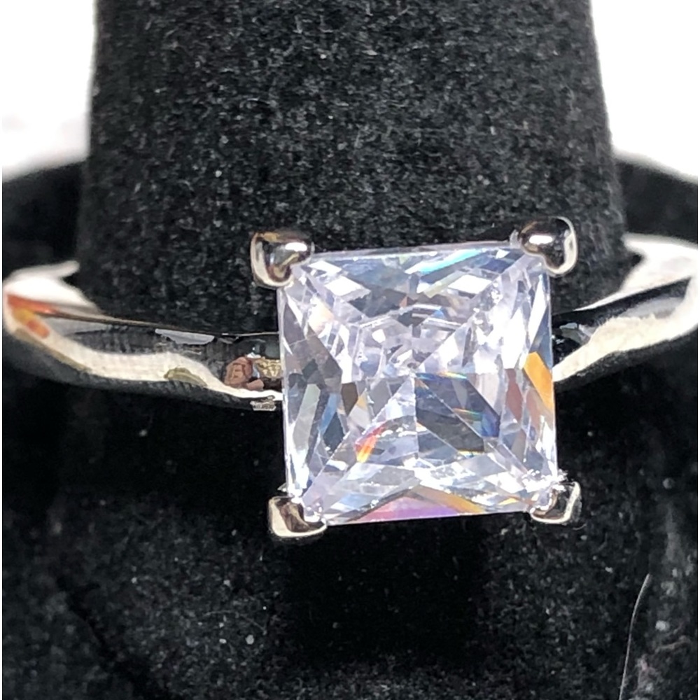 Square solitaire ring-NWOT - Picture 5 of 10